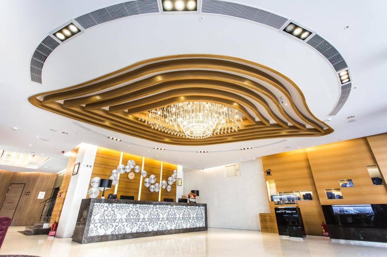 Royal Fine Hotel Kaohsiung Exterior photo